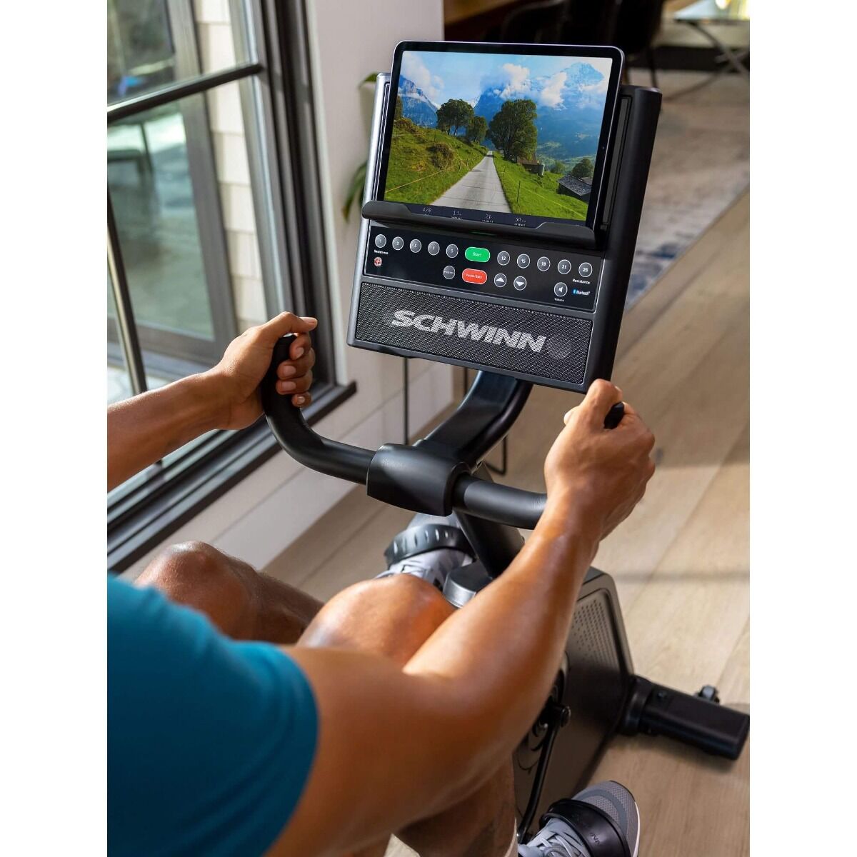 Schwinn-590R-Recumbent-Bike